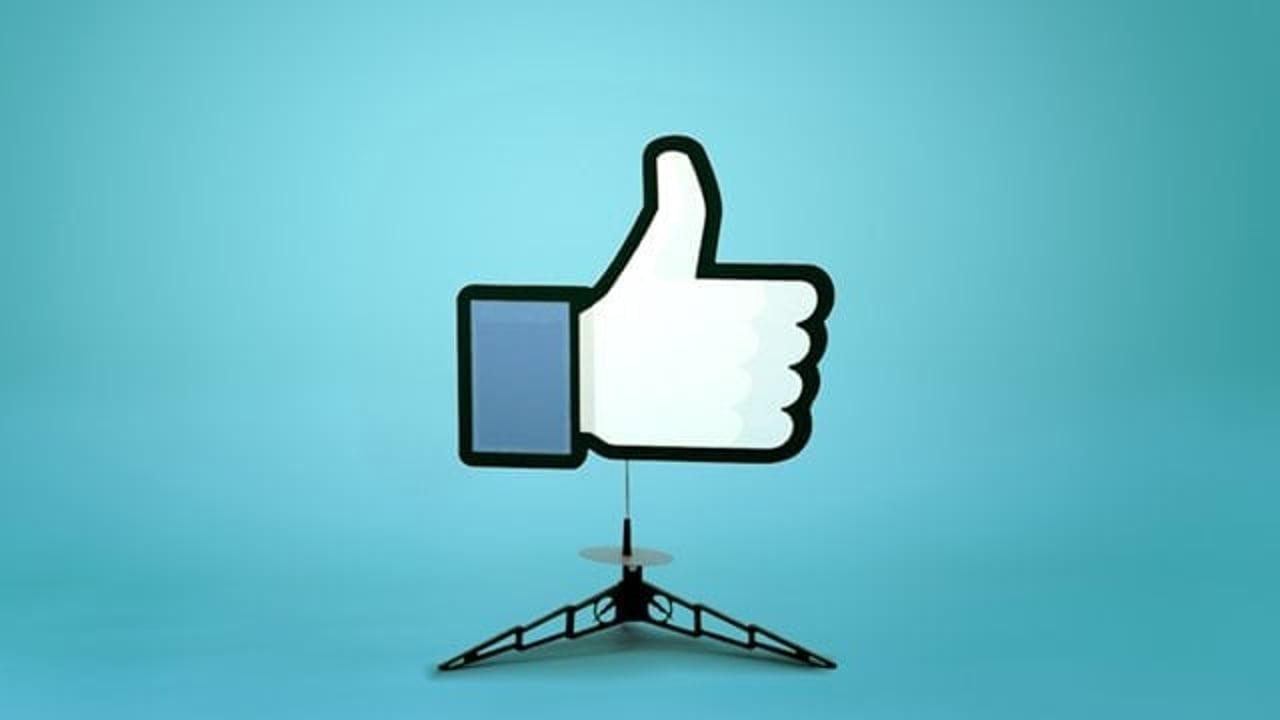 Vignette de « Facebook Factory »